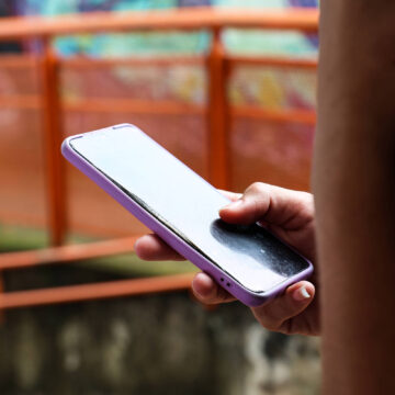 Adolescentes: 50% ficam mais tempo online do que gostariam – 12/08/2026 – Cotidiano