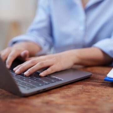 'Presenteísmo': por que tantos profissionais continuam trabalhando mesmo doentes?