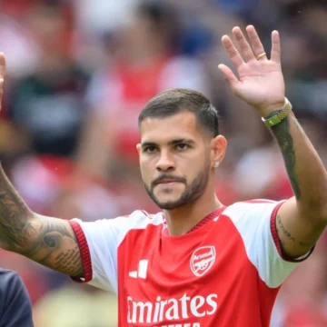 Com chegada de Bruno Guimarães, joia do Arsenal é oferecida a rivais da Premier League