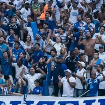 Torcida do Cruzeiro prepara mosaico; veja quanto ingressos foram vendidos para jogo com o Flamengo