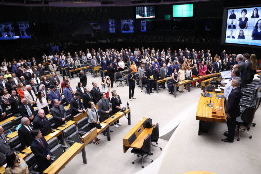 Câmara aprova projeto com gatilhos e subvenção – 12/08/2026 – Economia