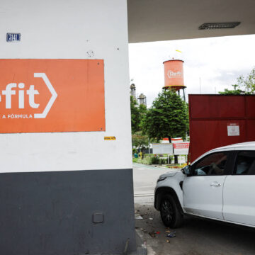 Refit: Empresa ligada à refinaria disputa base no Rio – 12/08/2026 – Painel S.A.