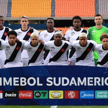 Pedro Emanuel terá que lidar com desfalques para escalar o time contra o Olimpia