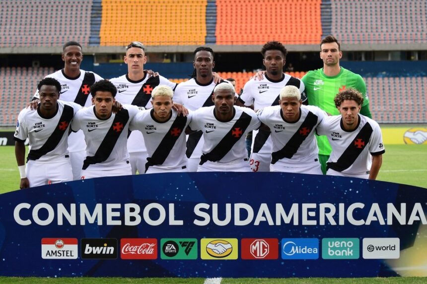 Pedro Emanuel terá que lidar com desfalques para escalar o time contra o Olimpia