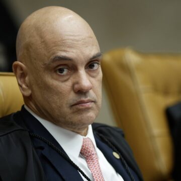 Ordem de Moraes em caso de jornalista gera dúvida – 12/08/2026 – Política