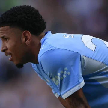 Por que o Tottenham está confiante de que pode tirar Savinho do Manchester City?