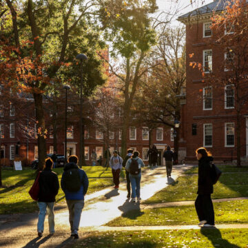 EUA: Juiz rejeita ação contra Harvard por antissemitismo – 13/08/2026 – Mundo