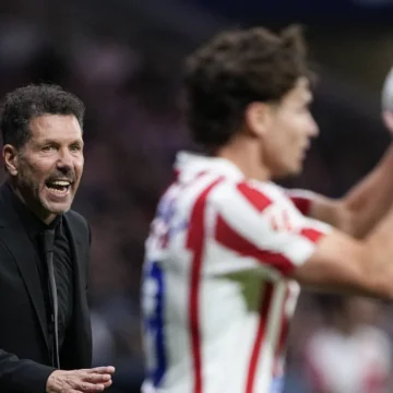 Sem Sorloth e com Alvarez sem ritmo, Simeone surpreende em teste no Atlético