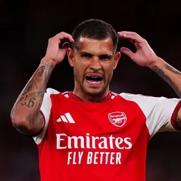 Regra da Premier League limita mercado do Arsenal após chegada de Bruno Guimarães