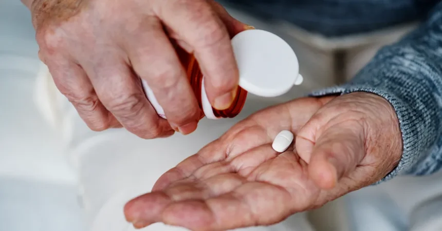 Idosos podem estar consumindo menos B12 do que deveriam, alerta estudo
