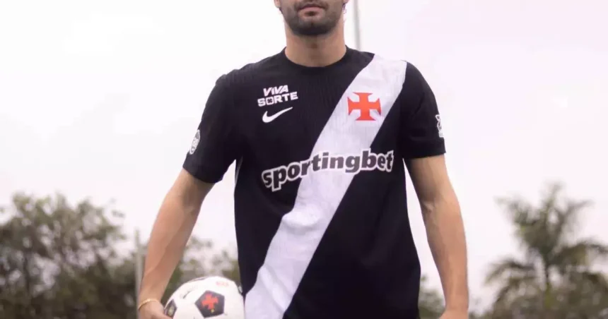 Entenda como Pedro Emanuel pode encaixar Santiago Sosa no time do Vasco