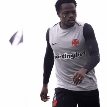 Dirigente do Atlético-MG, sobre procura do Vasco por Alexsander: ‘Não há nada’