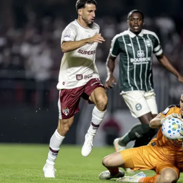 São Paulo empata com Coritiba e chega a 9 jogos sem vencer no Brasileirão