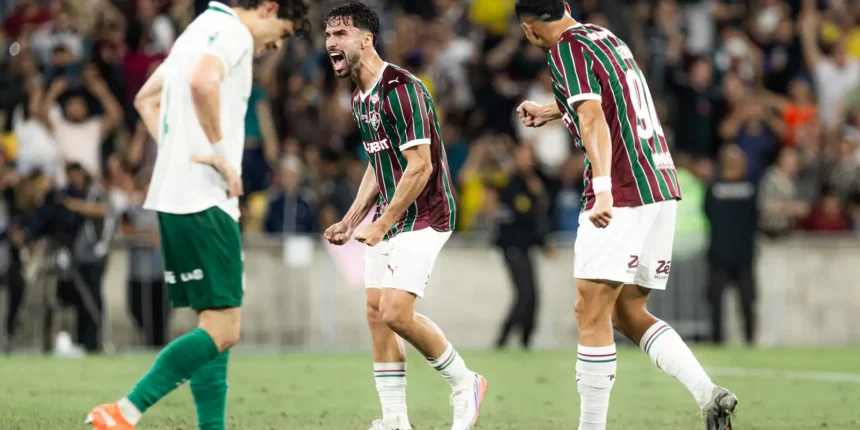 Fluminense encerra jejum e bate Palmeiras de virada no Brasileirão Fluminense encerra jejum e bate Palmeiras de virada no Brasileirão