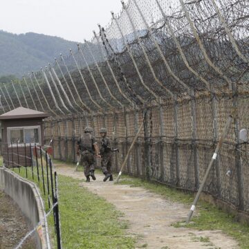 Militares da Coreia do Sul atiram após soldados norte-coreanos cruzarem a fronteira