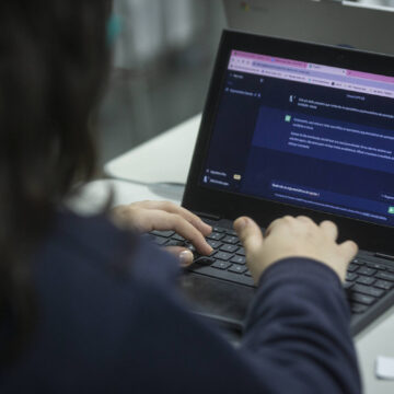 IA ameaça ensino online e amplia fraudes em faculdades – 16/08/2026 – Tec