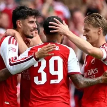 Arsenal arrasa o City e é campeão da Supercopa da Inglaterra