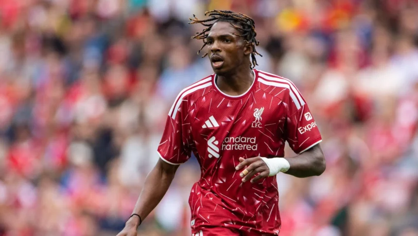 Reforço de R$ 430 milhões corresponde em estreia e pode solucionar carência do Liverpool