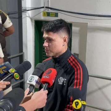 A explicação de Luiz Araújo para comemoração em jogo do Fla