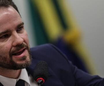 Durigan admite que ajuste fiscal rigoroso é necessário para reduzir juros