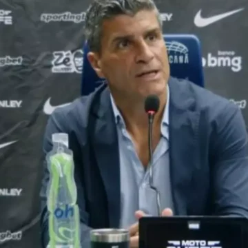 Veja como Pedro Emanuel avaliou a estreia de reforços no Vasco