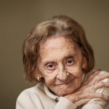 Morre Laura Cardoso, 98, atriz que deu rosto e voz à ficção – 18/08/2026 – Ilustrada