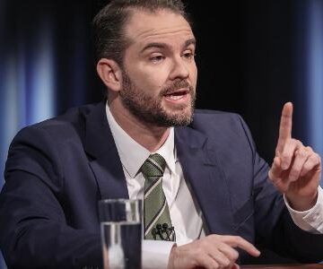 Governo vai se desdobrar pelo fim da ‘taxa das blusinhas’, afirma Durigan