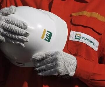Transpetro investirá R$ 2 bilhões para ampliar frota de navios Transpetro investirá R$ 2 bilhões para ampliar frota de navios
