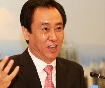 Justiça condena fundador da Evergrande e ex-homem mais rico da Ásia à prisão perpétua