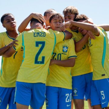 Seleção Sub-15 de Diego Bento goleia o Uruguai em amistoso por 4 a 0 na Granja Comary