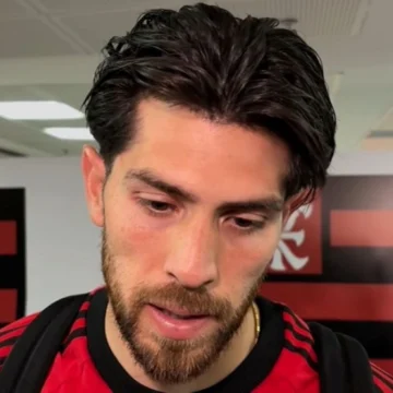 Rossi falhou no gol do Cruzeiro? Veja a resposta do goleiro do Fla