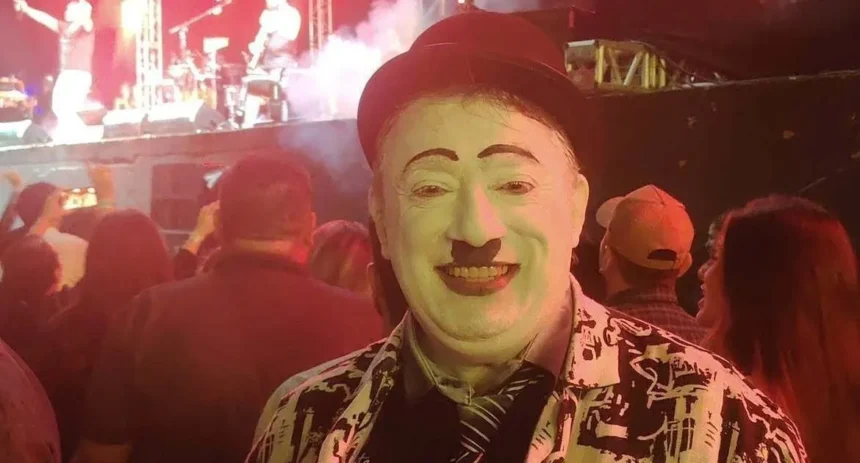 Morre homem conhecido como Charles Chaplin de Balneário Camboriú: Não Morre homem conhecido como Charles Chaplin de Balneário Camboriú: Não era apenas presença nos eventos; ele fazia parte