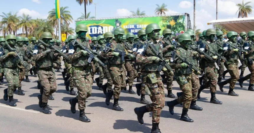 Limpeza política e militar deve focar no narcotráfico, diz professor