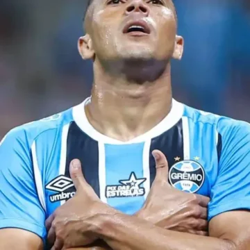 Carlos Vinícius entre Grêmio e Corinthians: qual será o destino?