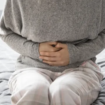 Gastroparesia: entenda as causas e sintomas do “estômago lento” que não esvazia