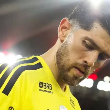 Agustín Rossi falhou? O lance que mudou o jogo entre Flamengo e Cruzeiro