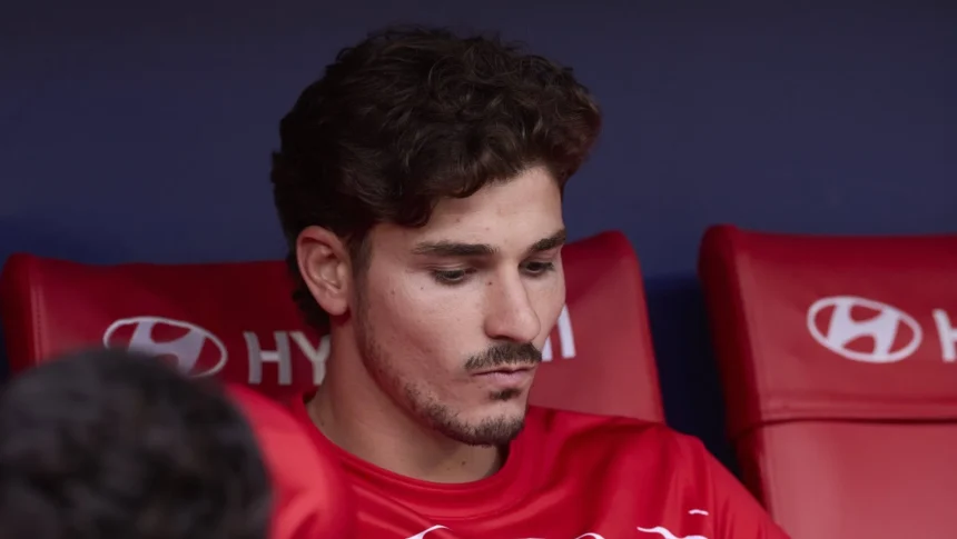Retorno de Álvarez ao Atlético de Madrid teve vaias e Retorno de Álvarez ao Atlético de Madrid teve vaias e tentativa de blindagem que gerou polêmica