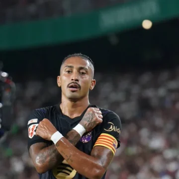 Raphinha mantém poder decisivo no Barcelona mostrando como pode ser útil em nova função