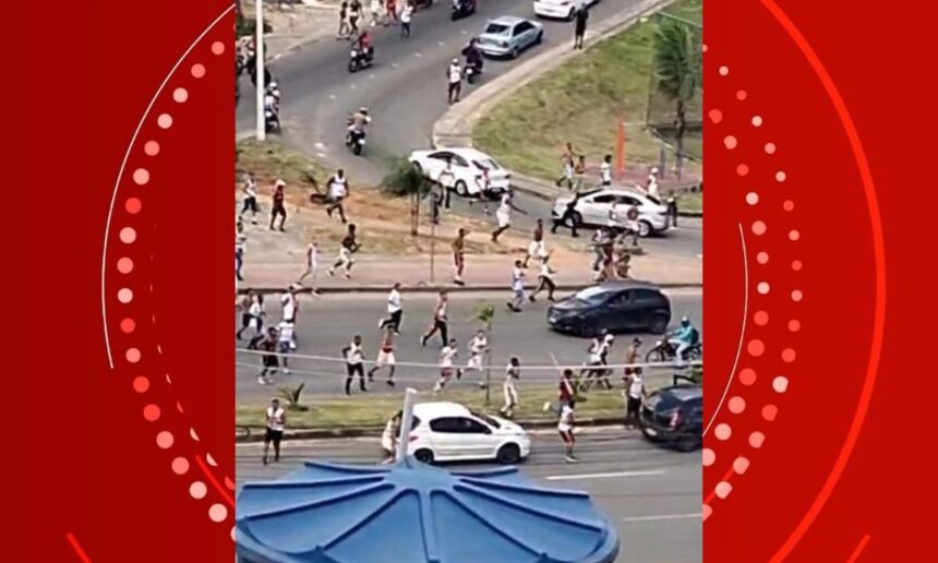 Vídeo: ataque de torcida organizada em dia de Ba-Vi deixa um morto, quatro vítimas de tentativa de homicídio e seis presos em Salvador