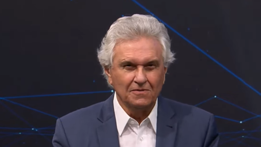 “Dark Horse e Dark Lobby”: Caiado ironiza ausência de rivais em debate