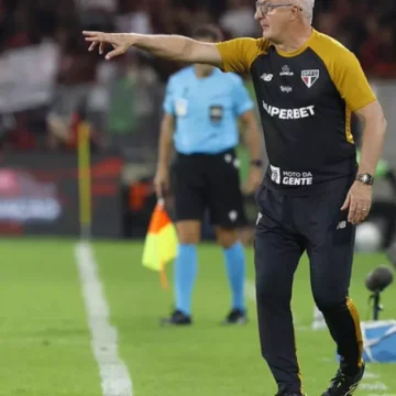 Chapecoense x São Paulo: Dorival Jr é duro em análise após derrota