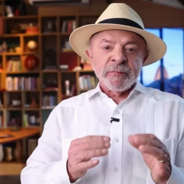 Lula afirma ter saudade de enfrentar PSDB: “Nível da política caiu muito”