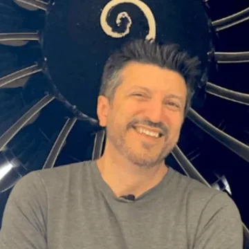 Quem é Lito Sousa, influencer em busca de tratamento para doença que degenera o cérebro