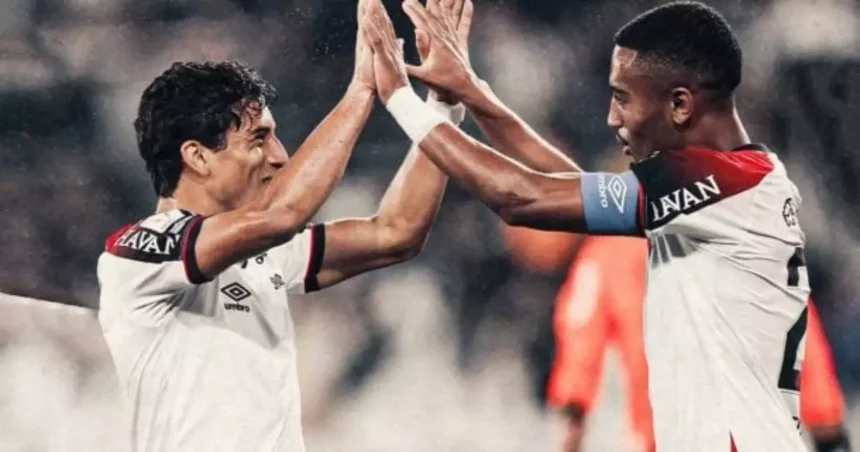 Com show de Viveros, Athletico vence o Botafogo no Nilton Santos