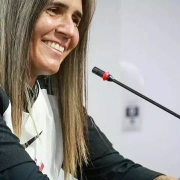 Emily Lima responde a protesto da torcida após derrota do Corinthians