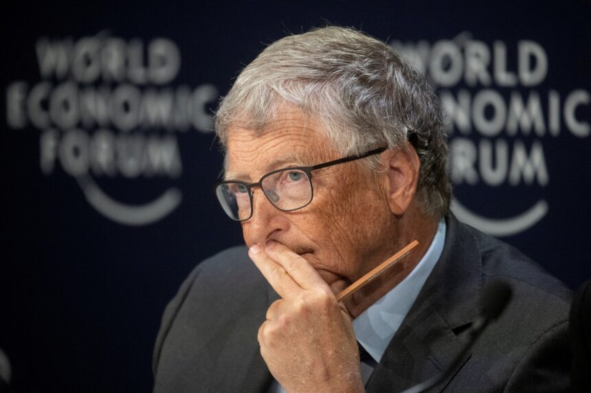 Bill Gates alerta para perigos da IA e quer discutir regras com Xi Jinping, presidente da China