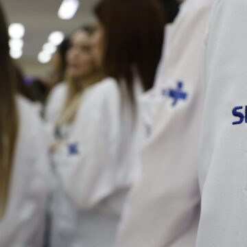 Saúde estende atuação de 676 médicos especialistas no SUS