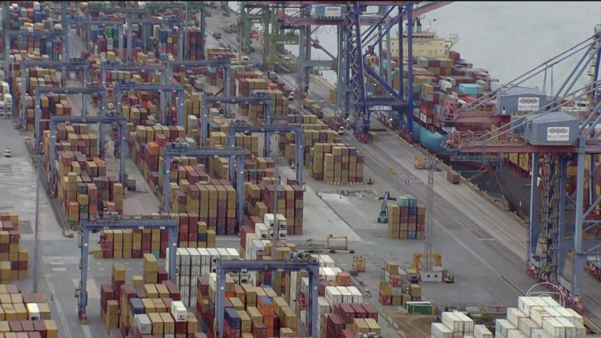 Governo não espera solução rápida para tarifaço, mesmo com retomada das negociações com os EUA