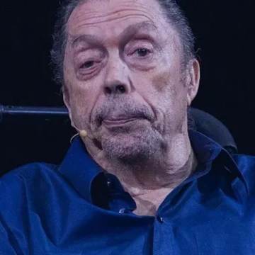Morte de Tim Curry: entenda AVC do ator e suas sequelas