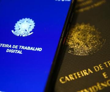 Vai pedir demissão? Saiba o valor exato que você deixará para trás